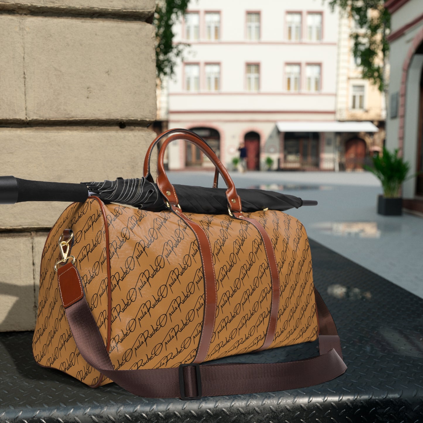OpulaRuche Travel Bag